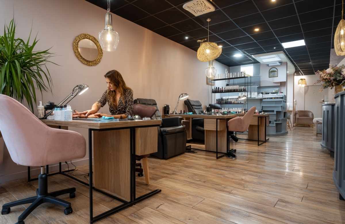 L’Art du Nail Art : Comment Créer et Gérer un Salon à Succès